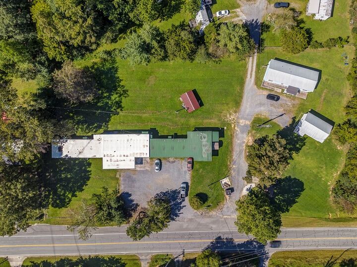 Property Photo: 3950 Dixie Hwy GA 30721