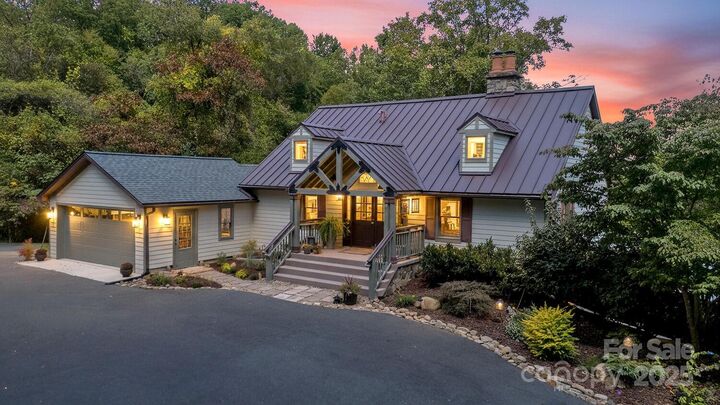 25 View Ridge Parkway  Leicester NC 28748 photo