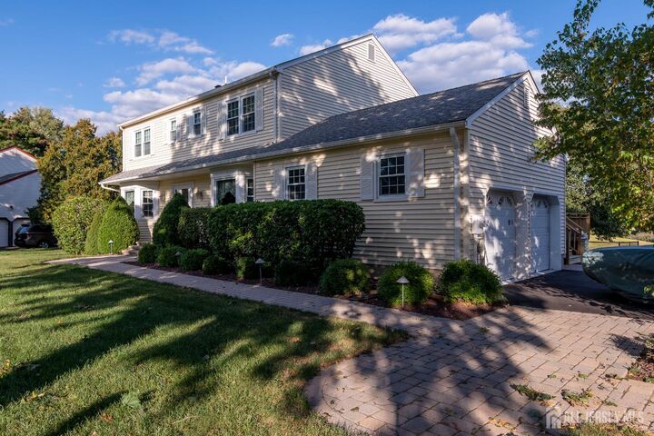 Property Photo:  10 Fredrick Court  NJ 08844 