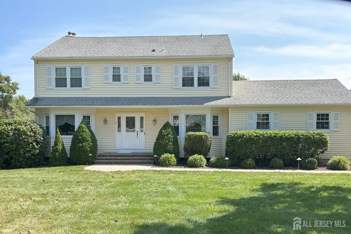 Property Photo:  10 Fredrick Court  NJ 08844