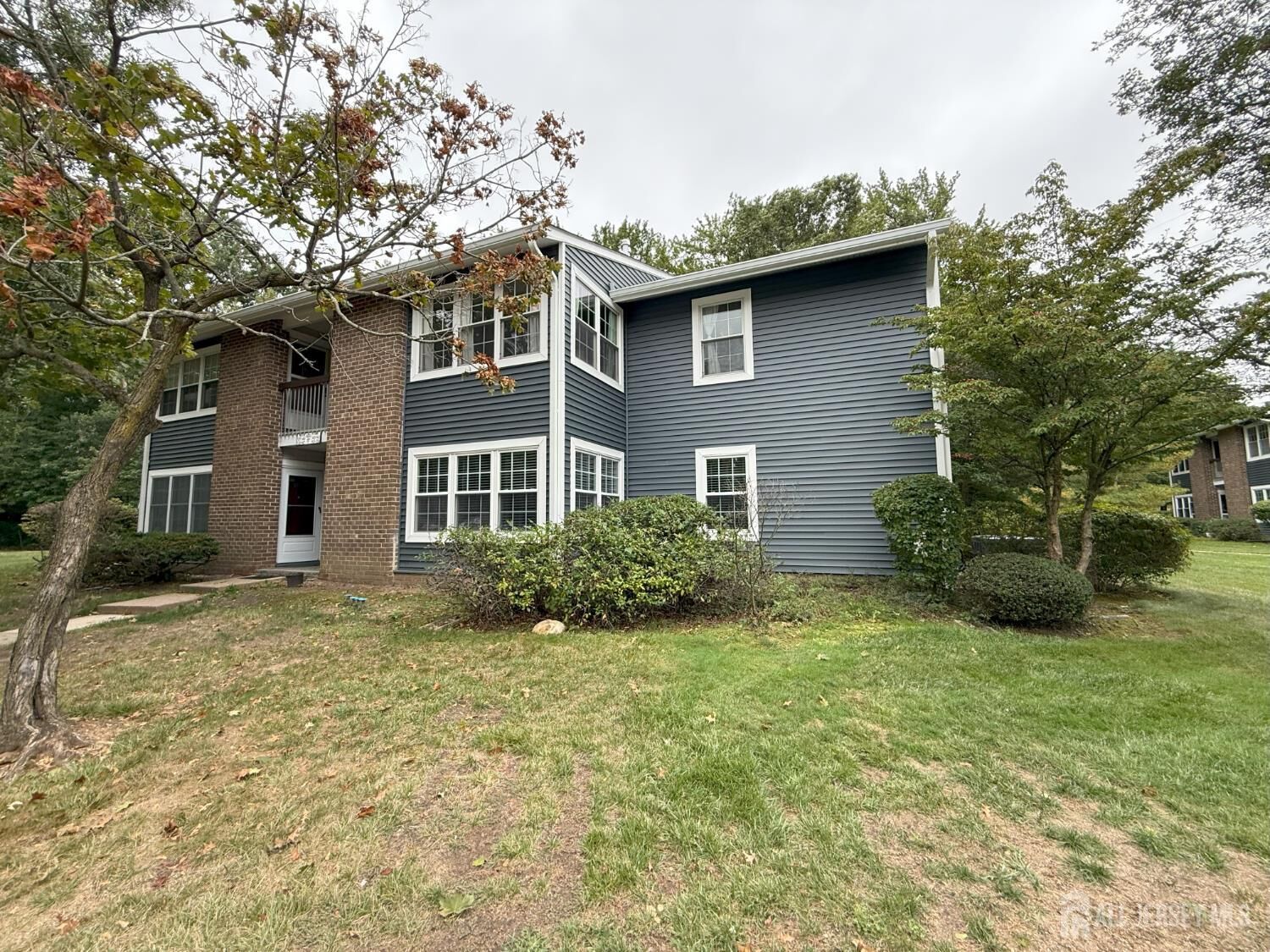 Property Photo:  149 Pennsylvania Way  NJ 08902 