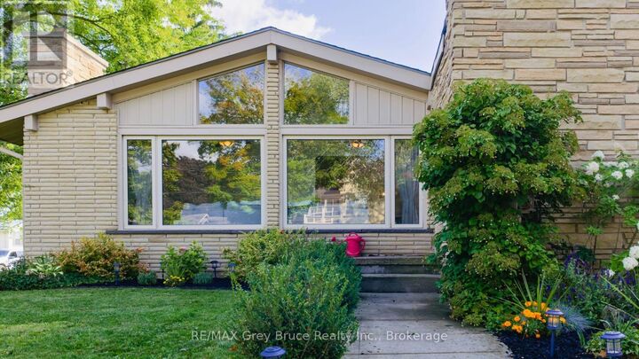 Property Photo: 161 1st Avenue North ON N0H 2N0