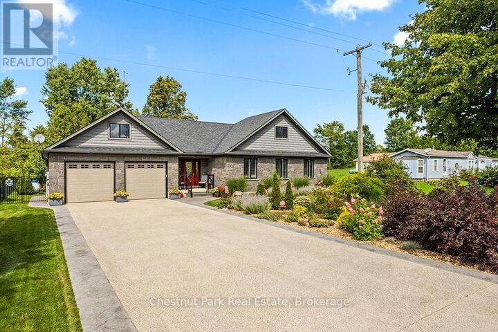 Property Photo:  683177 Chatsworth Road 24  ON N0H 2V0 