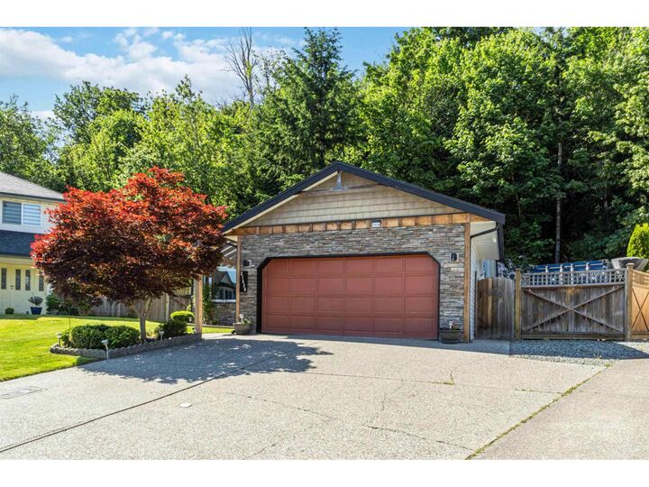 Property Photo:  31438 Chalmers  BC V2T 5H1 