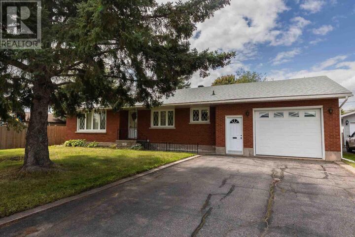 15 Paradise Ave  Sault Ste. Marie ON P6B 5K1 photo