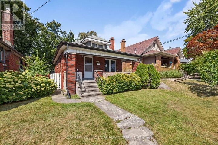 Property Photo: 1230 Dundas Street ON N5W 3B2
