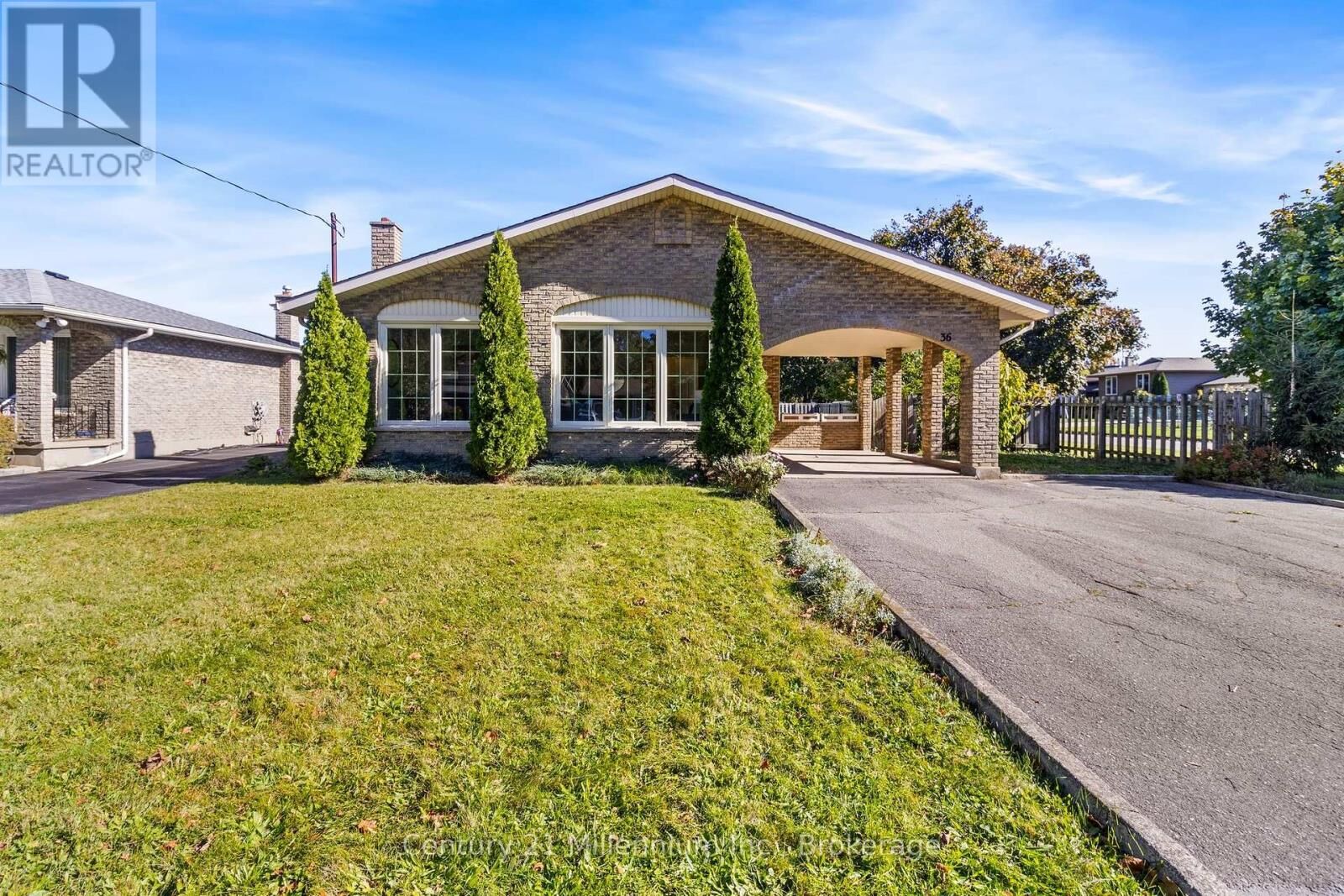 Photo de la propriété:  36 Shoreline Drive  ON L2N 3W1 