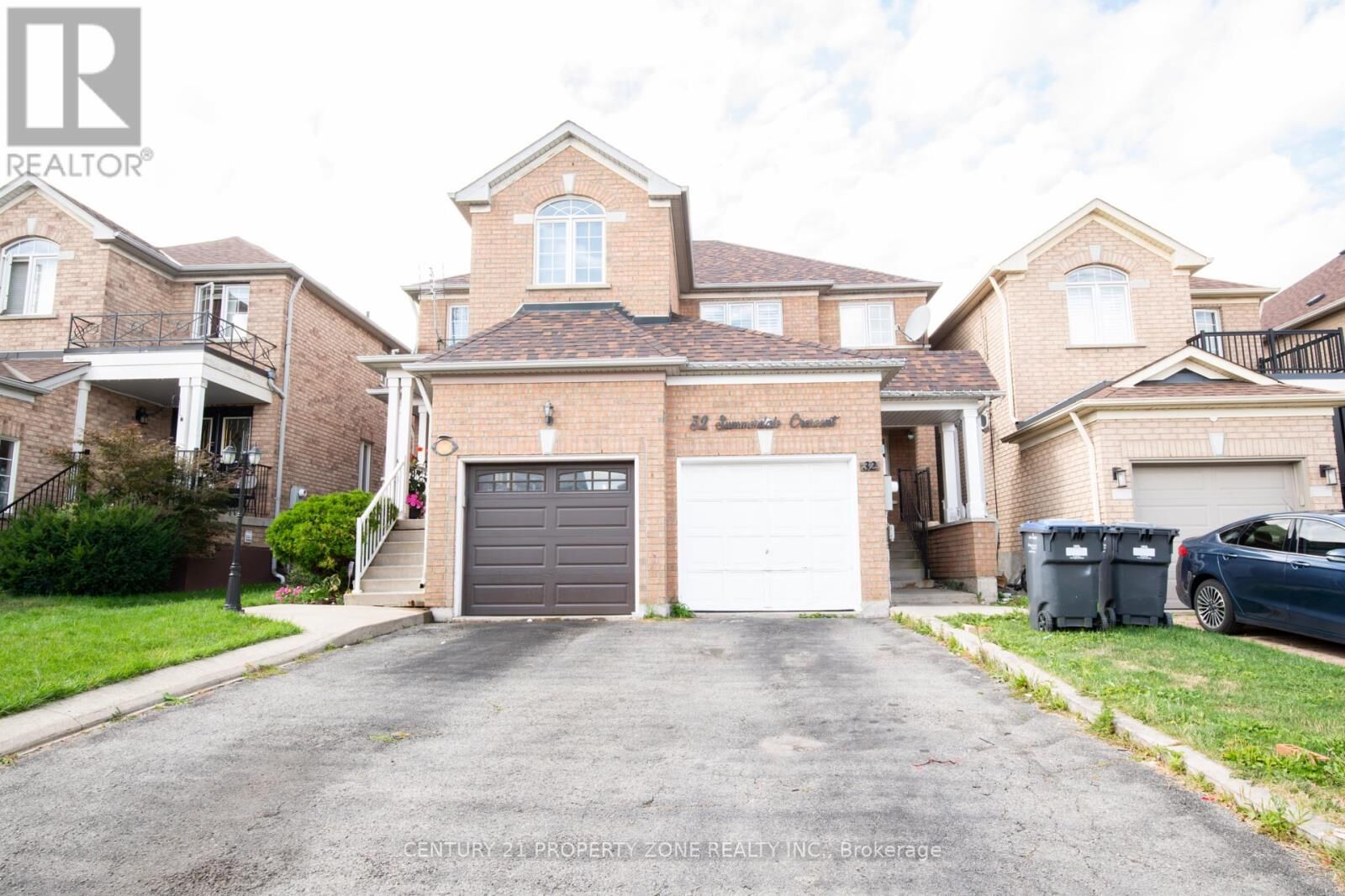 Property Photo: 32 Summerdale Crescent ON L6X 4V8