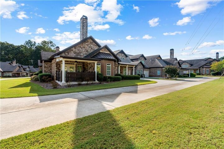 Property Photo:  4955 Ansbury Place 7/D  GA 30101 