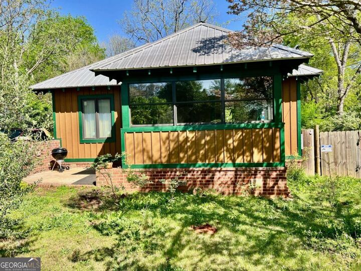 Property Photo:  178 First Street  GA 30601 