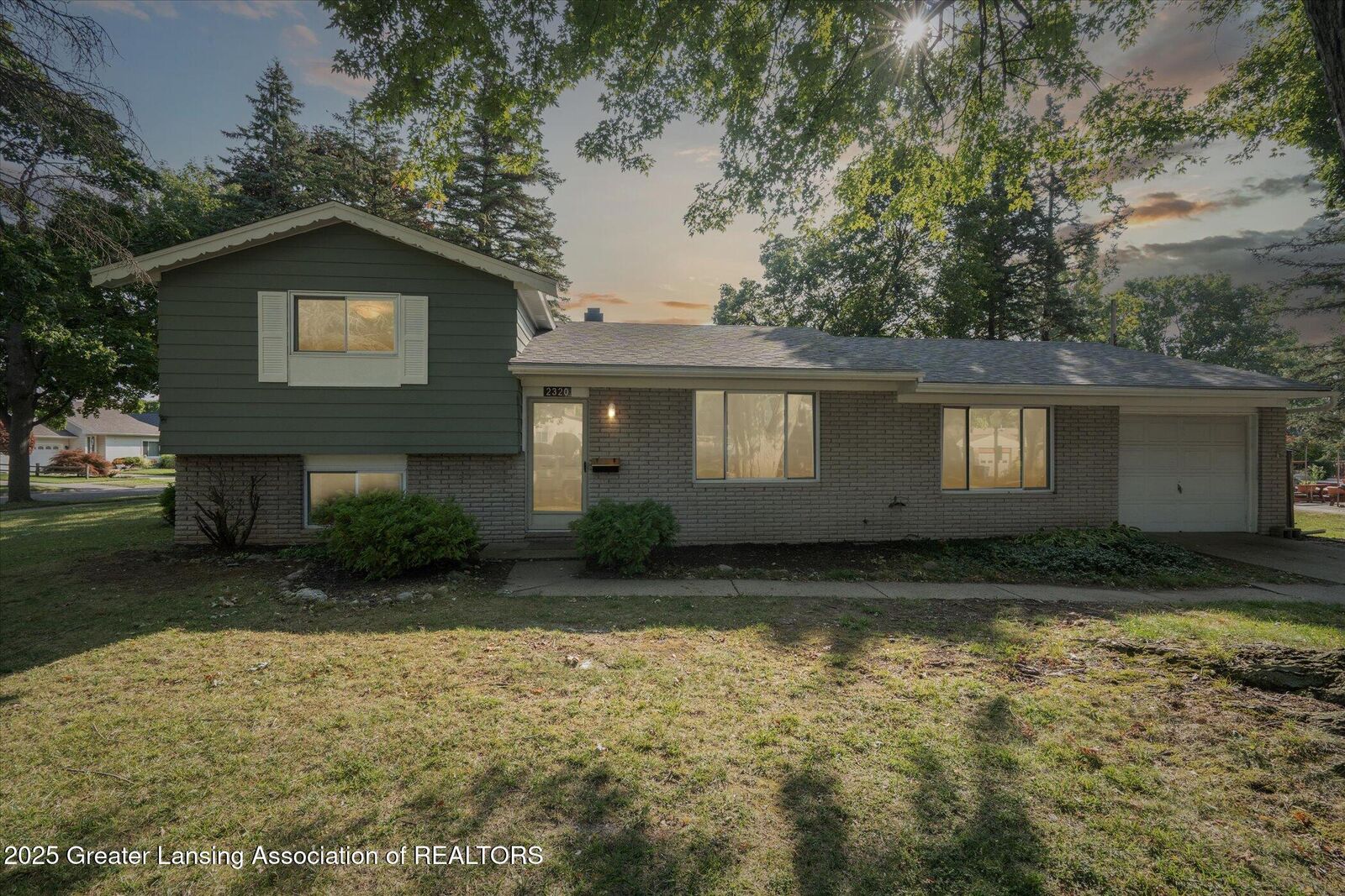 Property Photo:  2320 Vassar Drive  MI 48912 