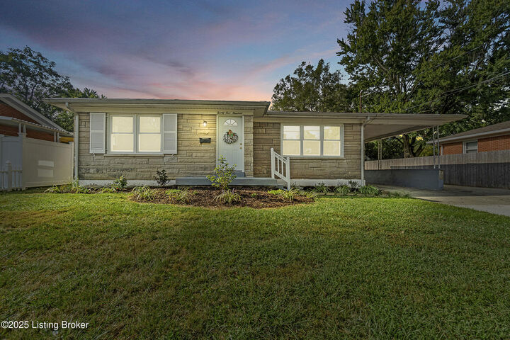 Property Photo: 2400 Garrs Ln KY 40216