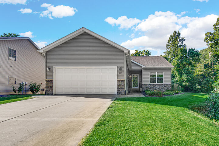 317 W Oak Hill Road  Porter IN 46304 photo
