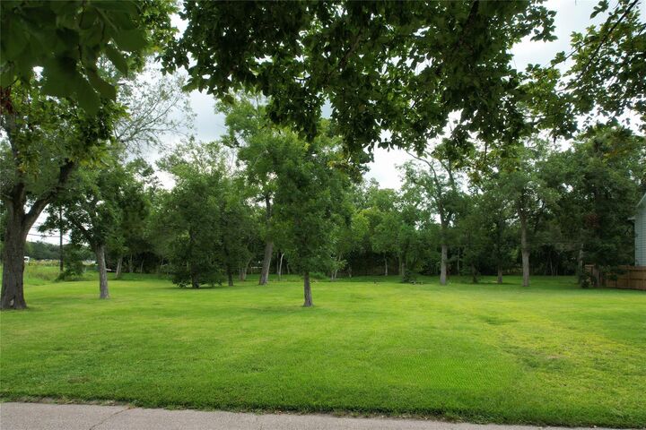Property Photo: 10505 Willowgrove Drive TX 77035