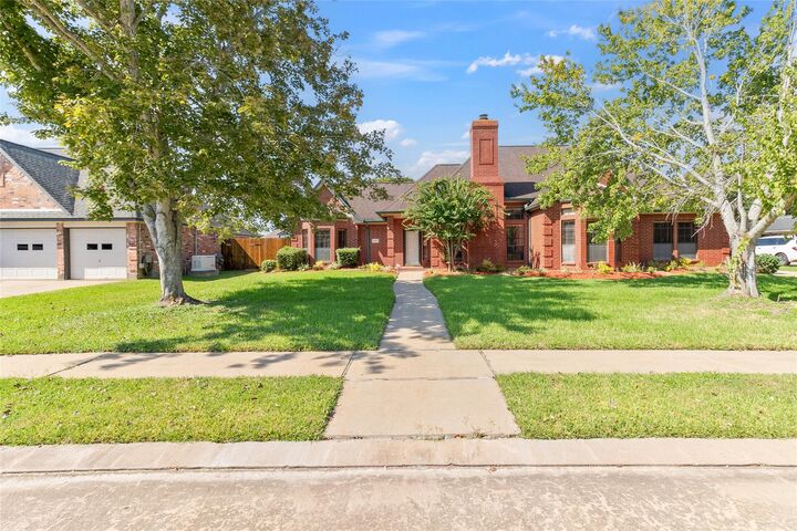 Property Photo:  110 Indian Hawthorn  TX 77566 