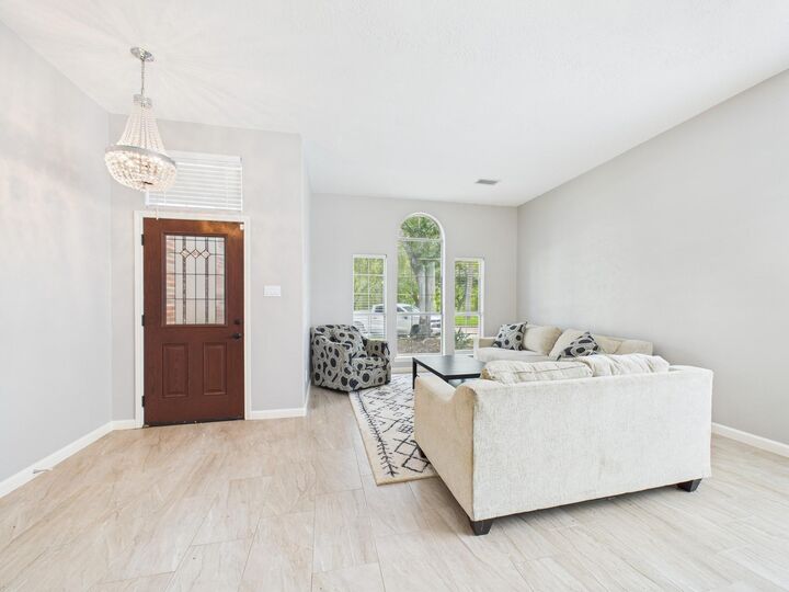 Property Photo:  20922 Whitevine Way  TX 77450 