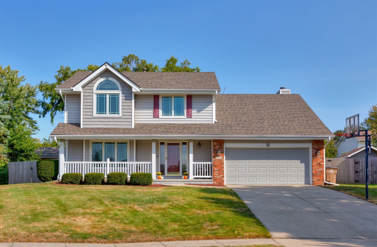 Property Photo: 509 29th Court IA 50265