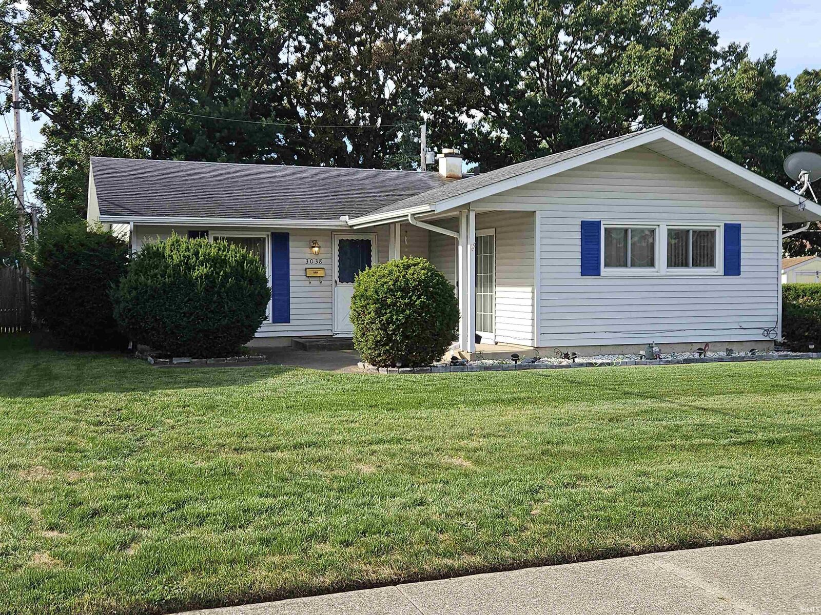 Property Photo:  3038 Boynton Avenue  IN 46615-3818 