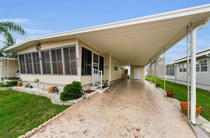 Property Photo:  10527 Tahitian Lane 111  FL 33773 