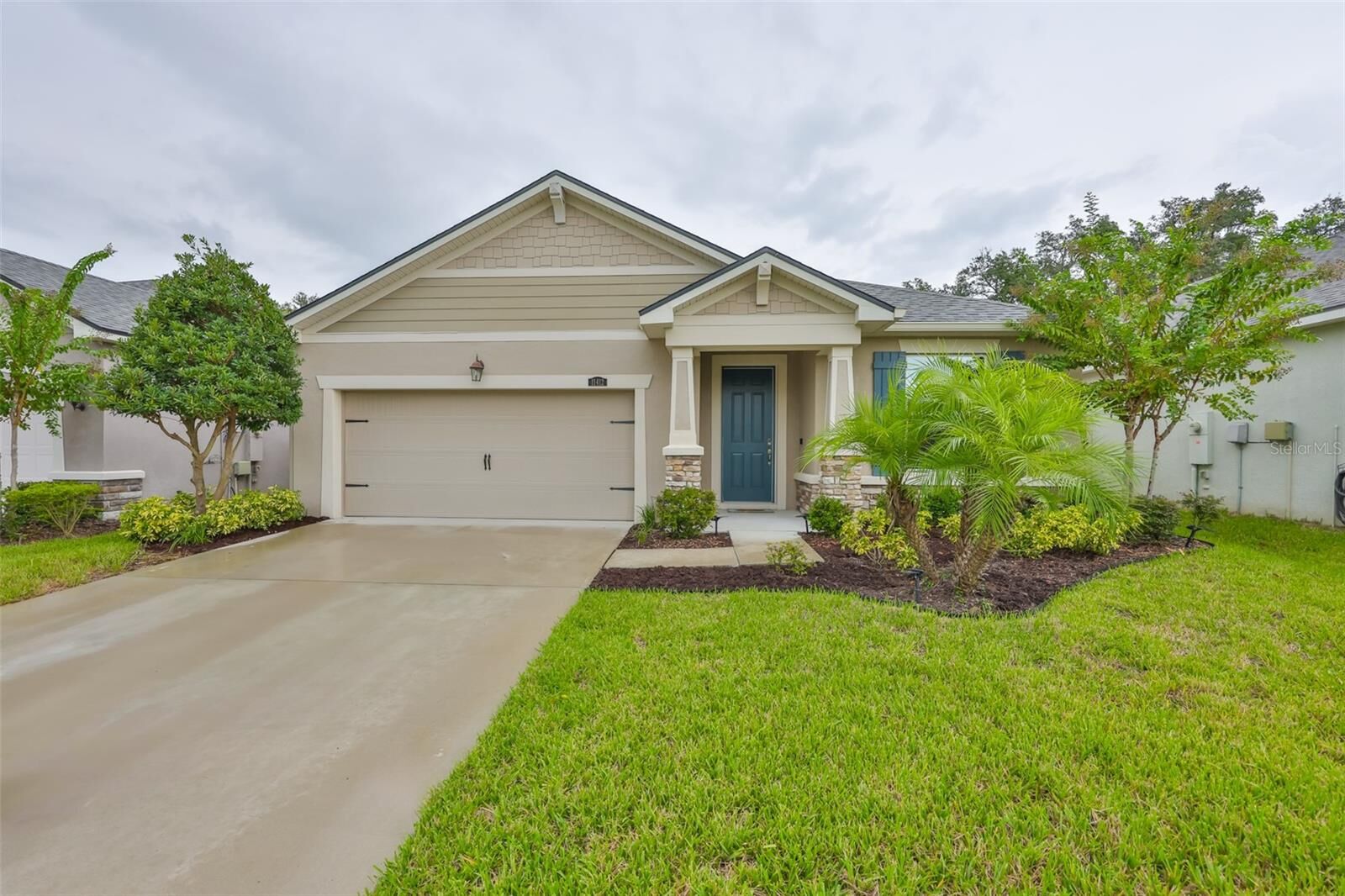 Property Photo:  11412 Blue Woods Drive  FL 33569 