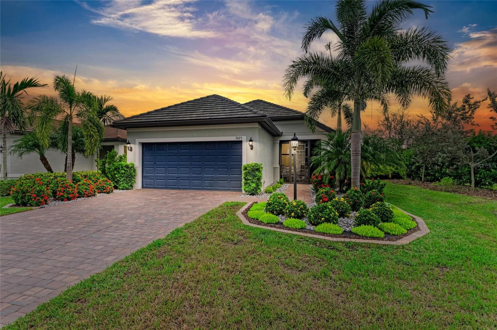 Property Photo:  7025 Holbrook Cove  FL 34202 