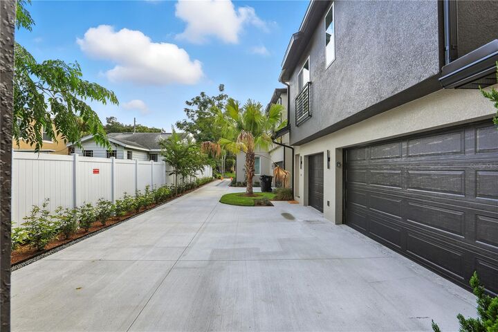 Property Photo:  728 Ellwood Avenue  FL 32804 