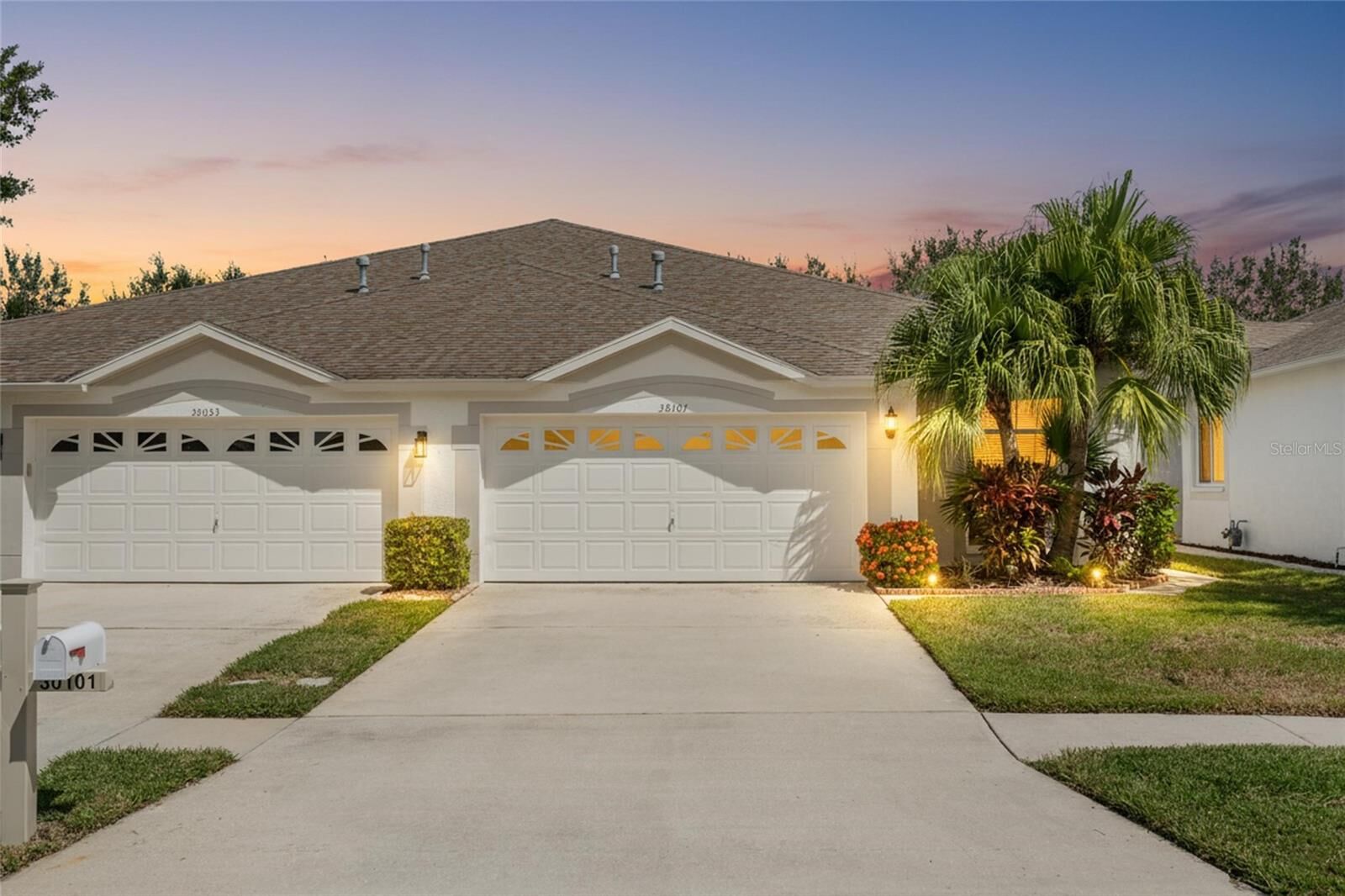 Property Photo:  30101 Emmetts Court  FL 33543 