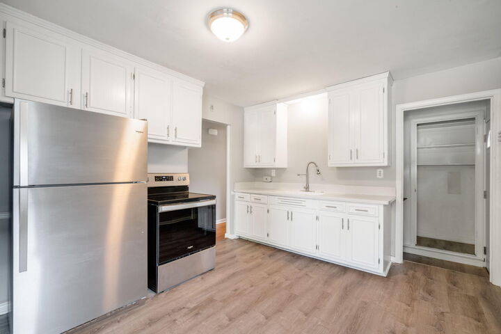 Property Photo:  5564 N Mohawk Ave  WI 53217 