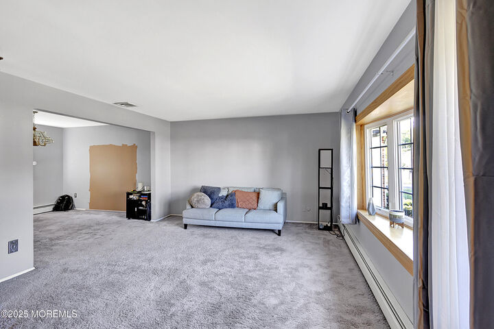 Property Photo:  32 Kilfoyle Avenue  NJ 08863 