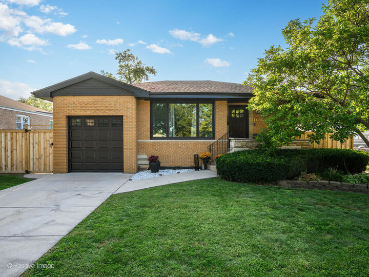 10800 S Kostner Avenue  Oak Lawn IL 60453 photo