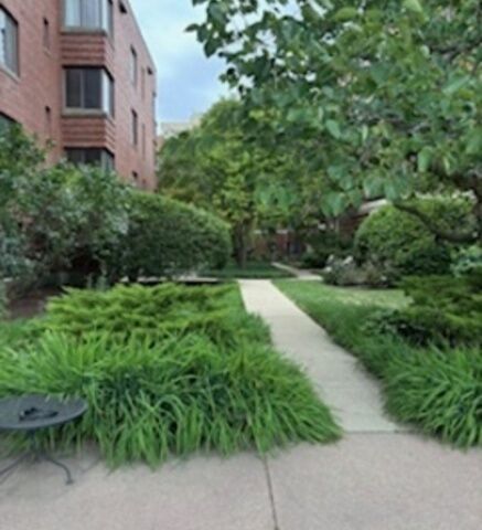 Property Photo:  