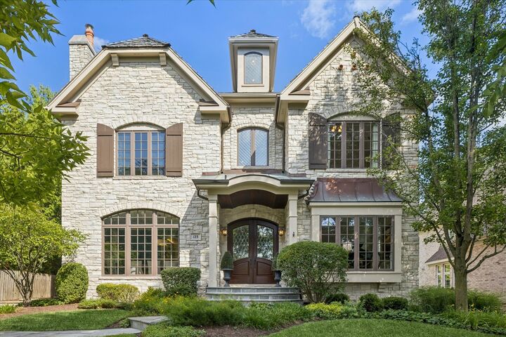 123 N Vine Street  Hinsdale IL 60521 photo