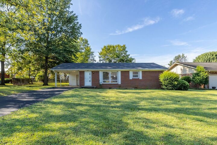 607 2nd St  Lawrenceburg TN 38464 photo