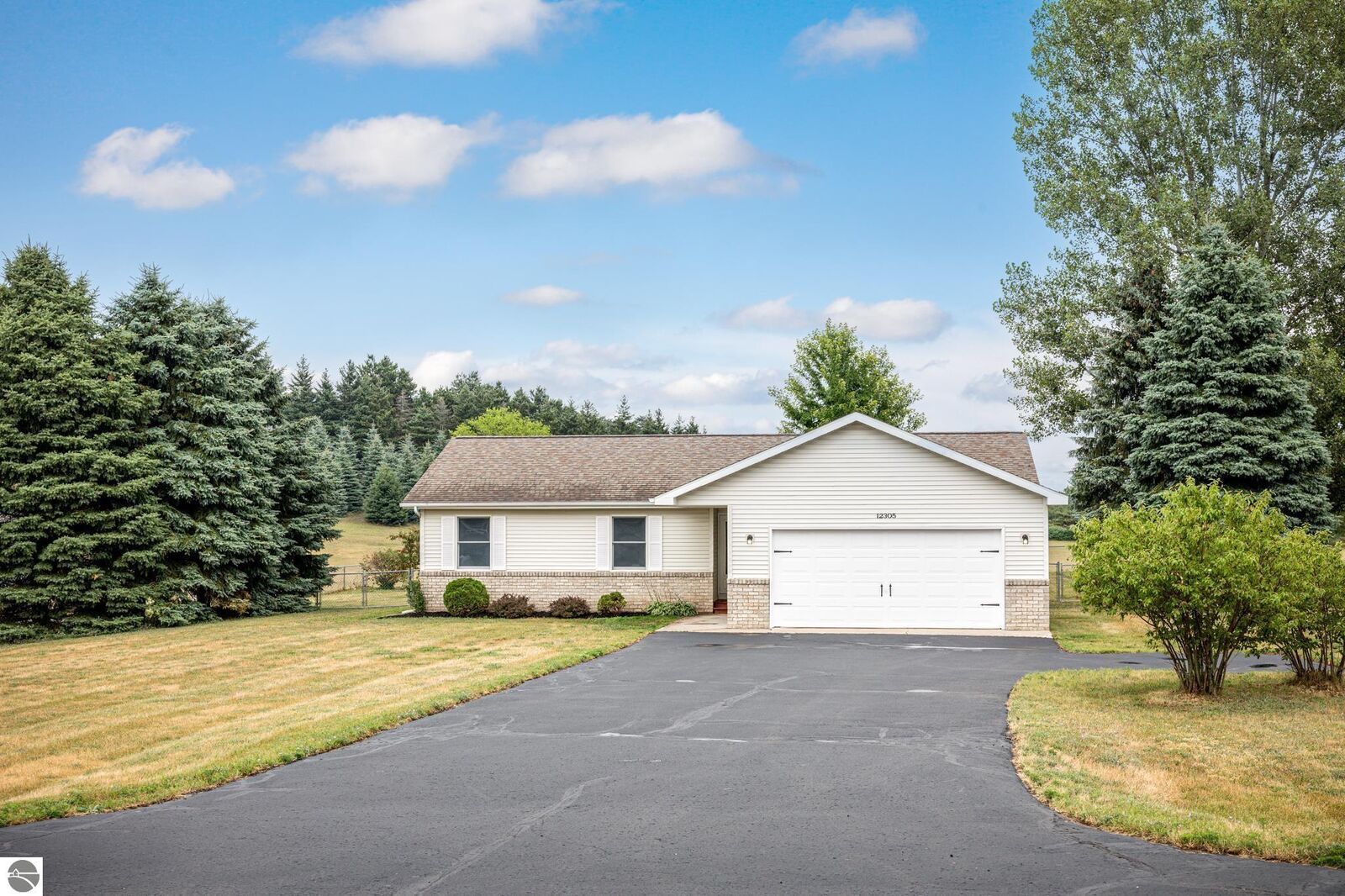 Property Photo:  12305 S Lincoln Hollow Court  MI 49621 