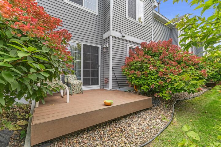 Property Photo:  420 Monk Court  MN 55317 