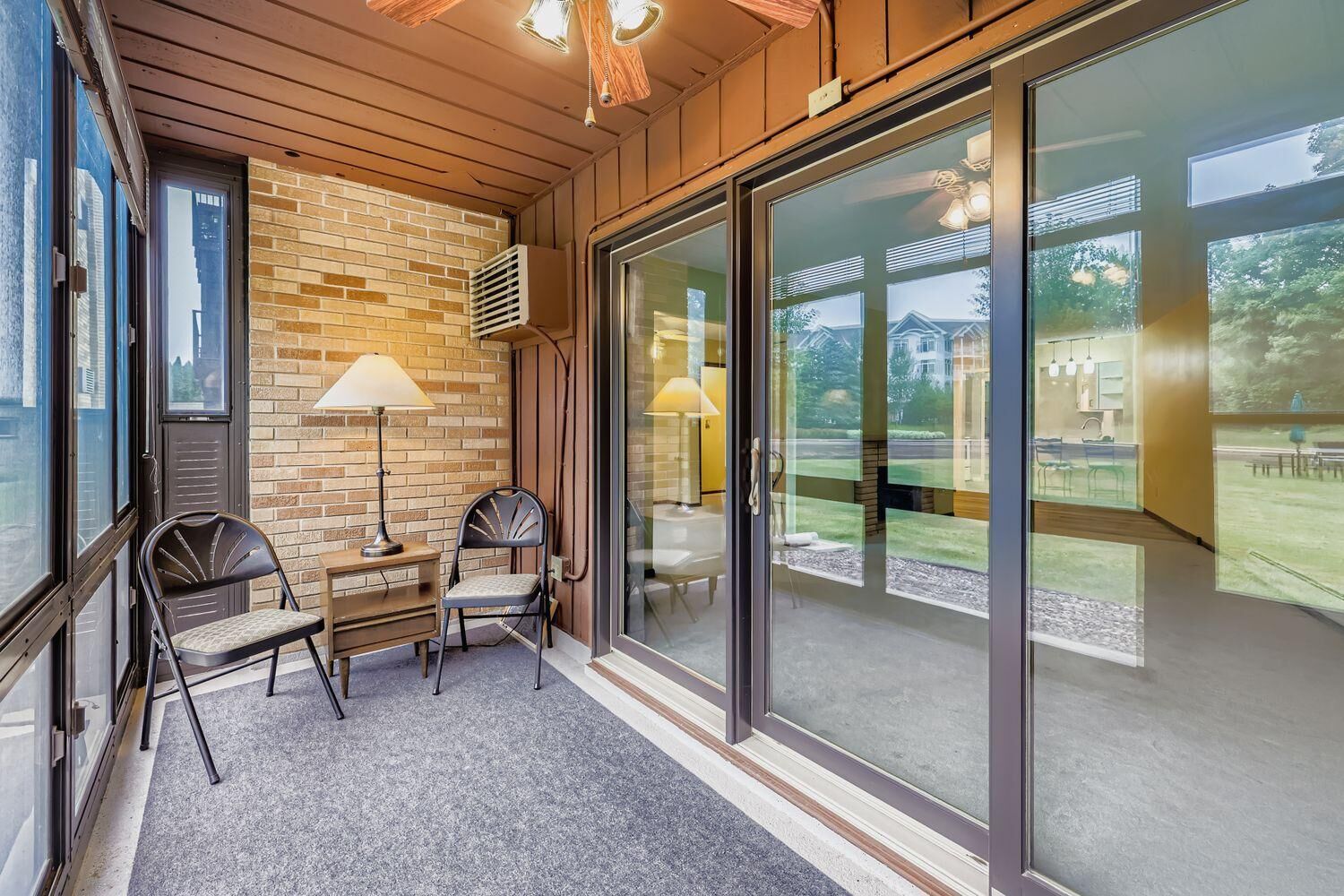 Property Photo:  2690 Oxford Street N 209  MN 55113 