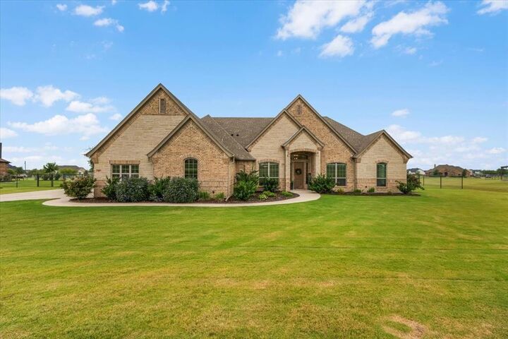 Property Photo: 317 Palo Alto Drive TX 76082
