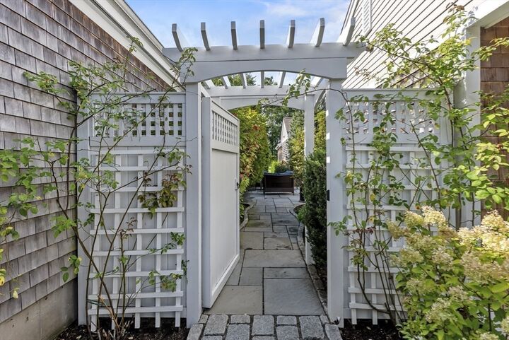 Property Photo:  17 Cupola Ln 17  MA 02360 