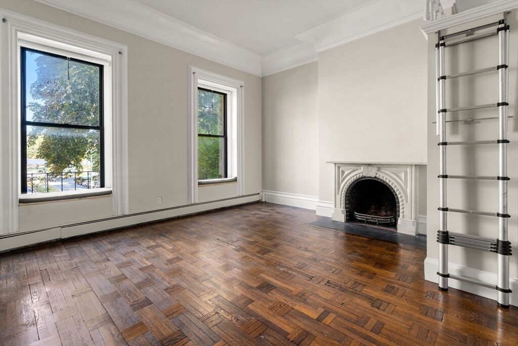 Property Photo:  103 Beacon Street 3  MA 02116 