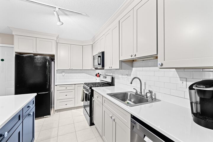 Property Photo: 600 Summer St 7 MA 02332