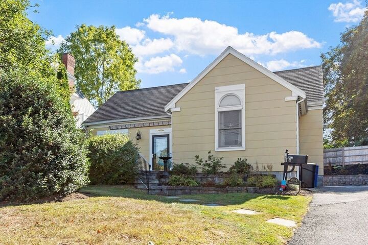 Property Photo:  158 Lowell 4  MA 01960 