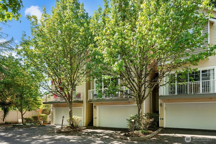 Property Photo:  17928 NE 90th Street  WA 98052 
