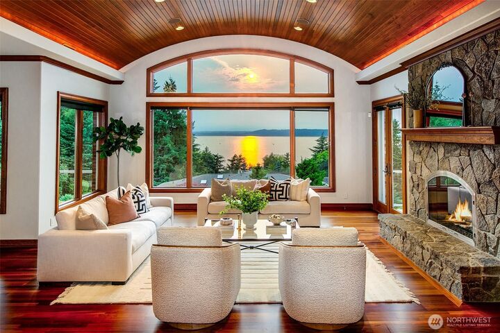 Property Photo: 21722 Chinook Road WA 98020