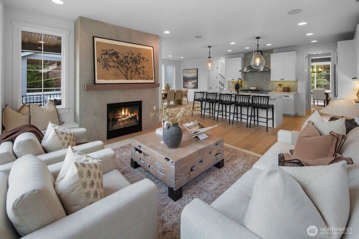 Property Photo:  210  35th Avenue E  WA 98112 
