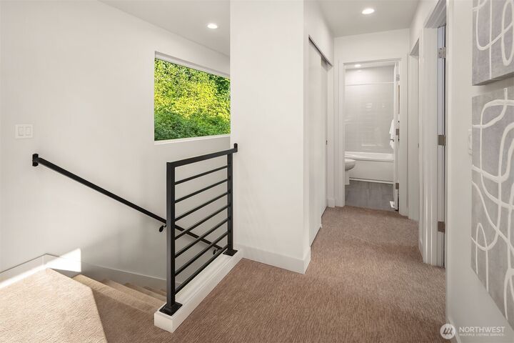 Property Photo:  4570  23rd Avenue SW  WA 98106 