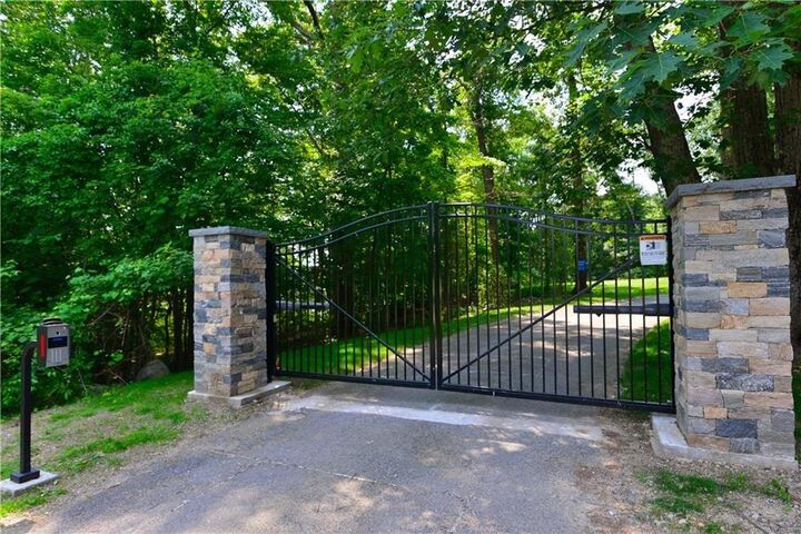 Property Photo:  15 Noto Drive  RI 02904 