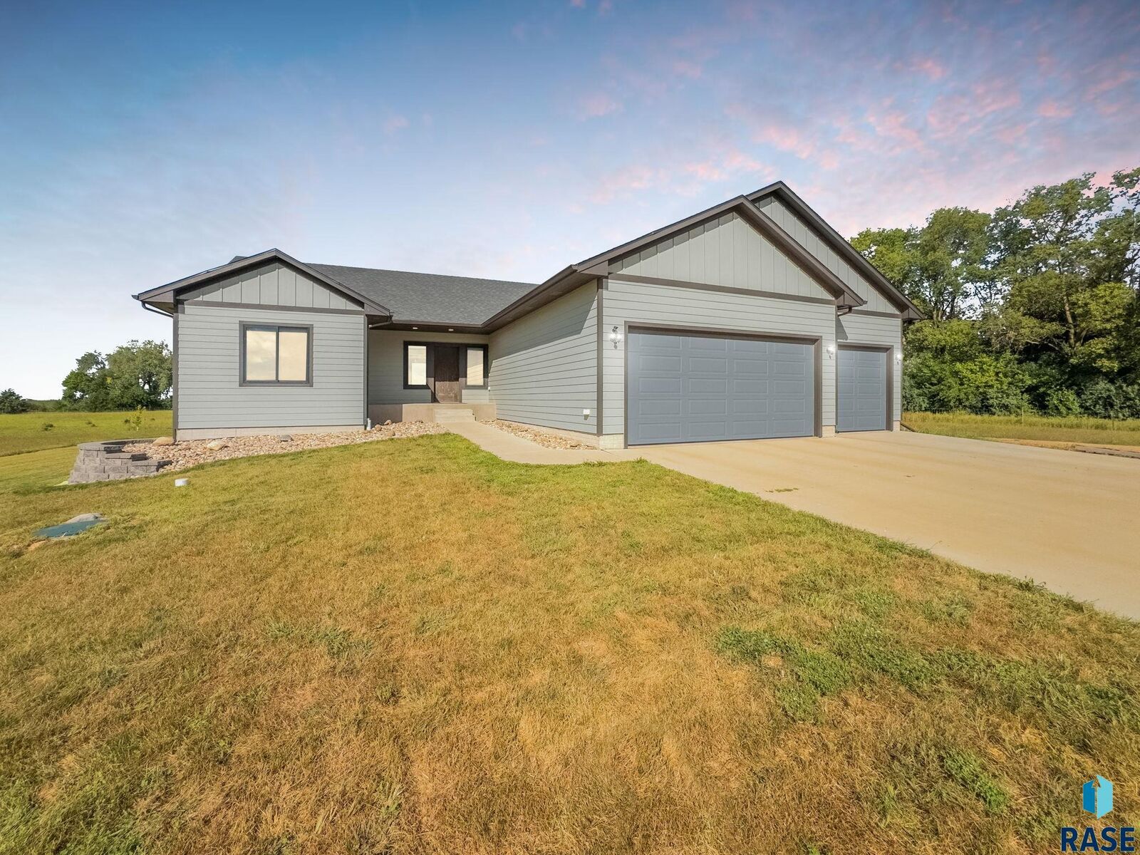 Property Photo:  27575 475th Ave  SD 57077 
