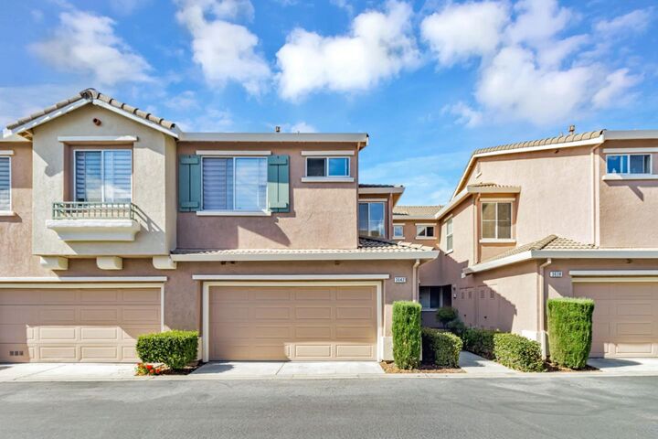 Property Photo: 3642 Jasmine Circle CA 95135