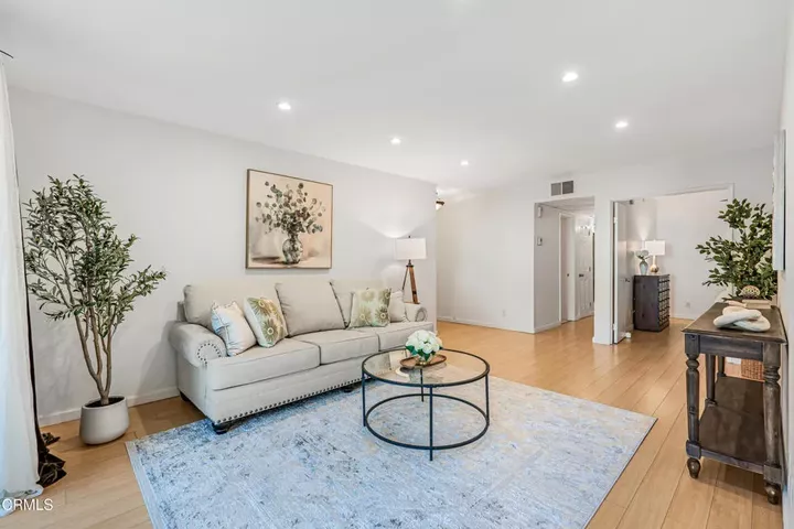Property Photo: 4722 Park Granada 206 CA 91302
