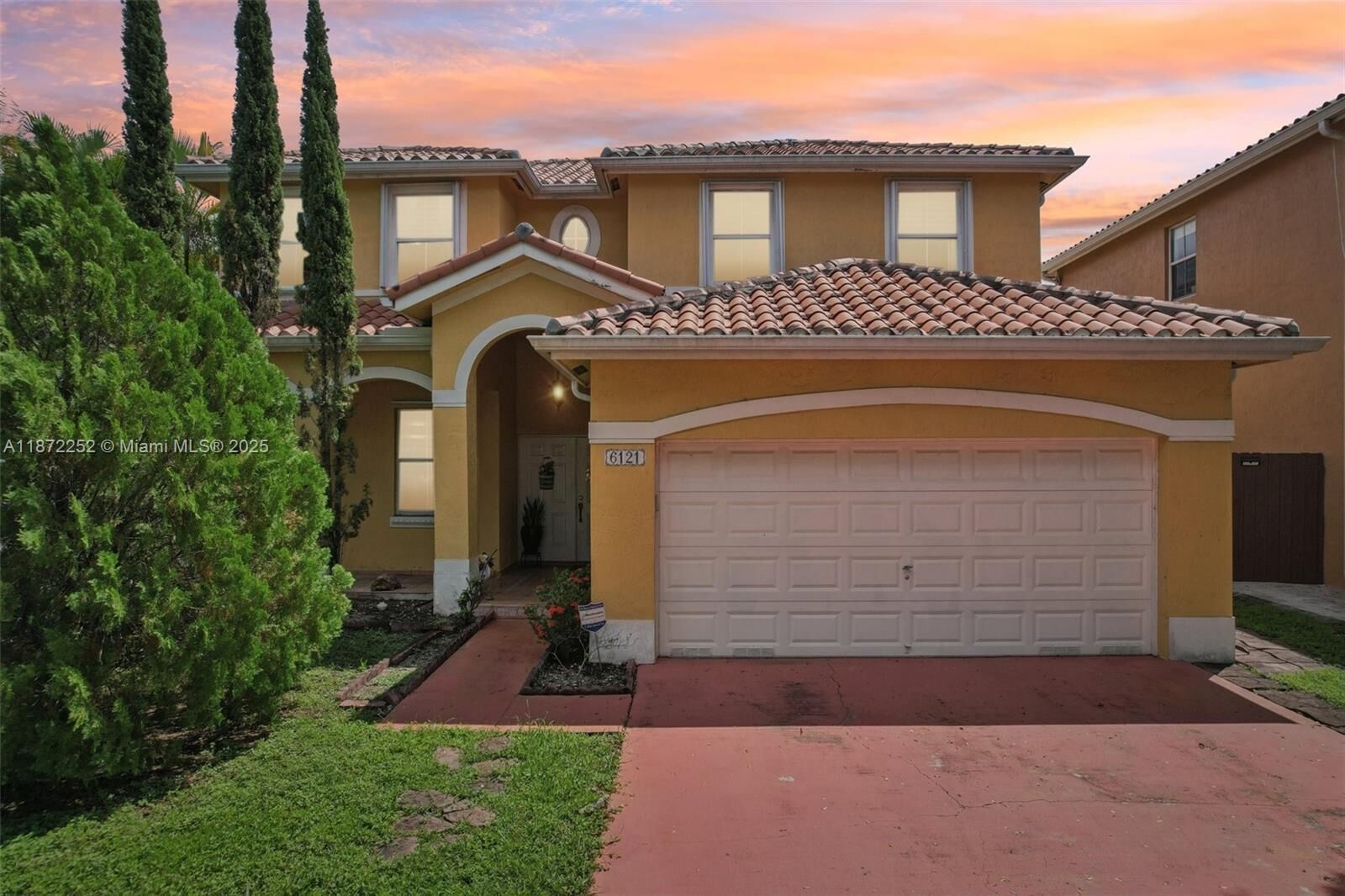 Property Photo:  6121 SW 157th Pl  FL 33193 